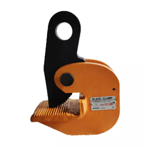 المشبك الأفقي المصمم لرفع الأحمال الثقيلة ونقلها بشكل آمن عبر الأسطح المسطحة في البيئات الصناعية