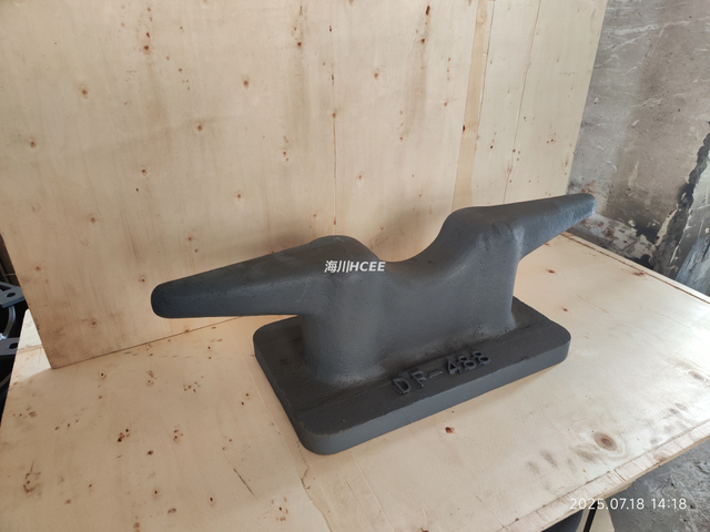 يلقي الفولاذ الثقيل chock